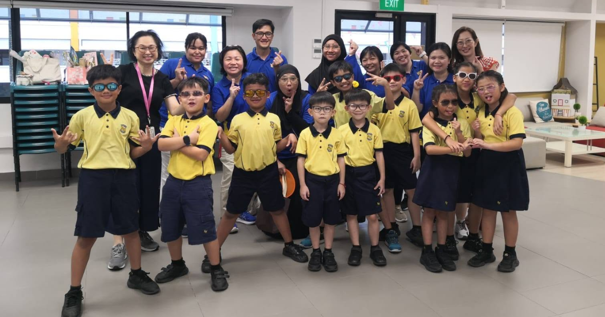 PSG with their child dance for teachers' day 2025